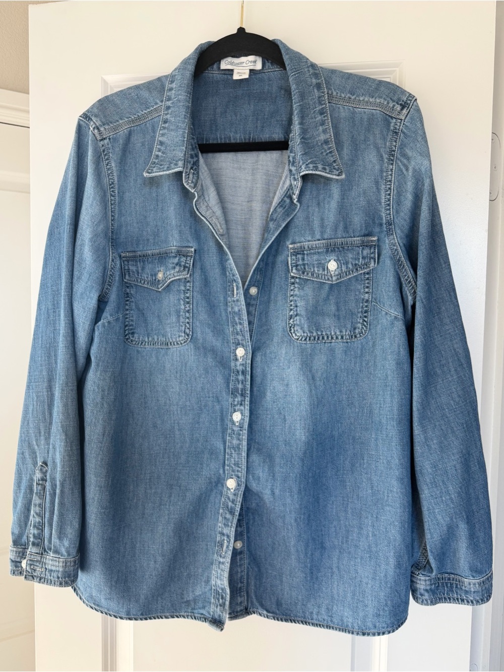 Women's Coldwater Creek Denim Button-Up Shirt